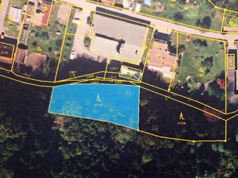 Prodej pozemku 1237 m² - foto 1