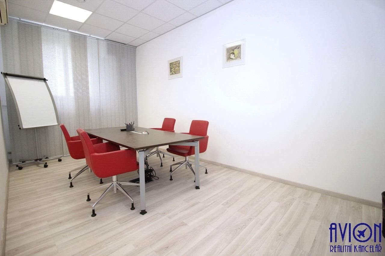 Pronájem komerčního prostoru 103 m² - foto 6
