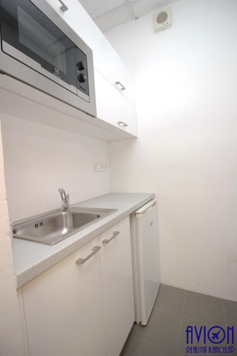 Pronájem komerčního prostoru 103 m² - foto 10