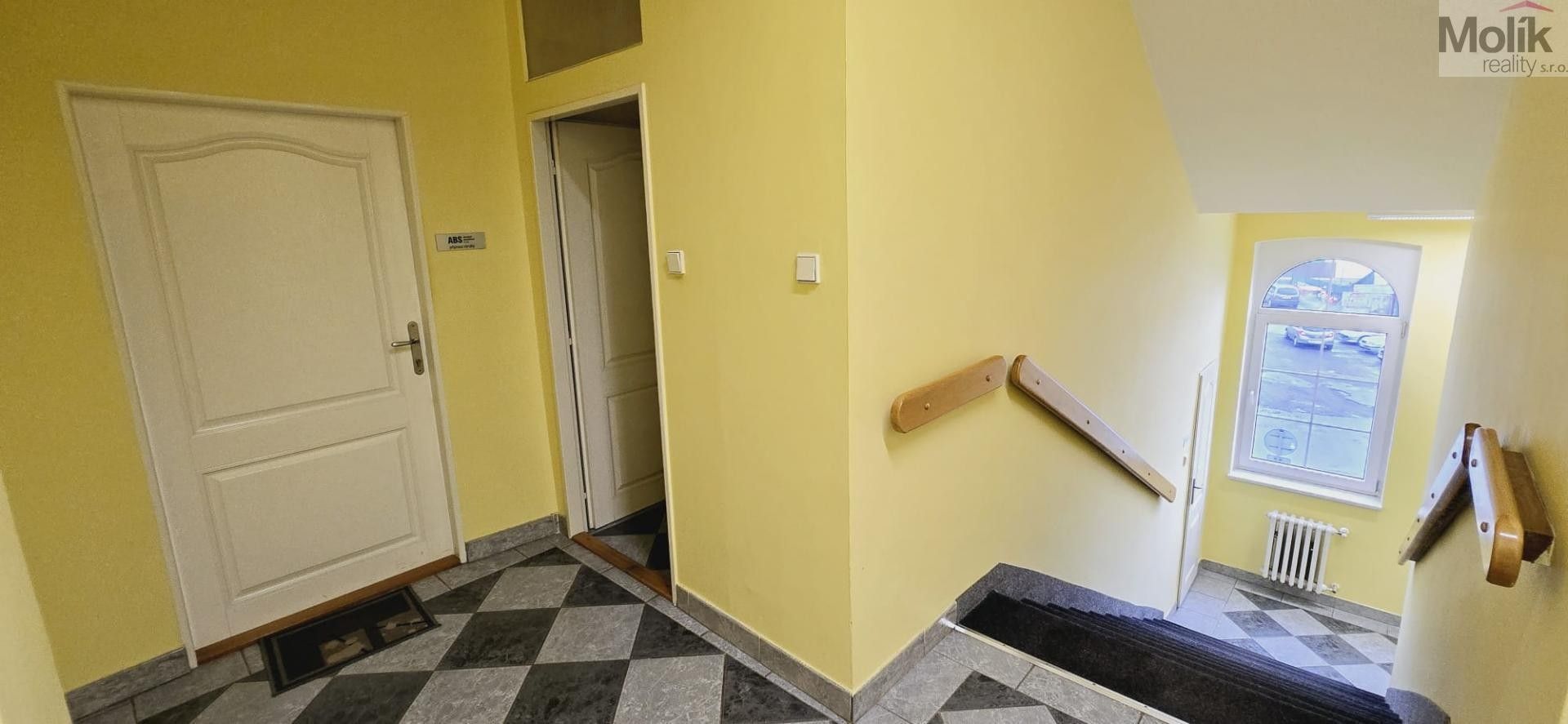 Pronájem komerčního prostoru 140 m² - foto 6
