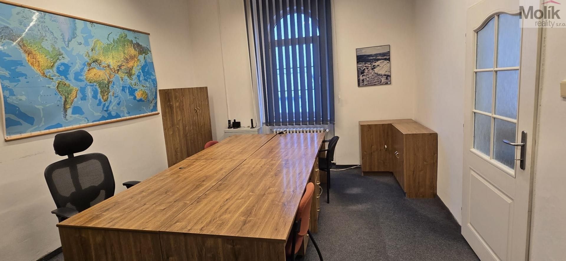 Pronájem komerčního prostoru 140 m² - foto 11