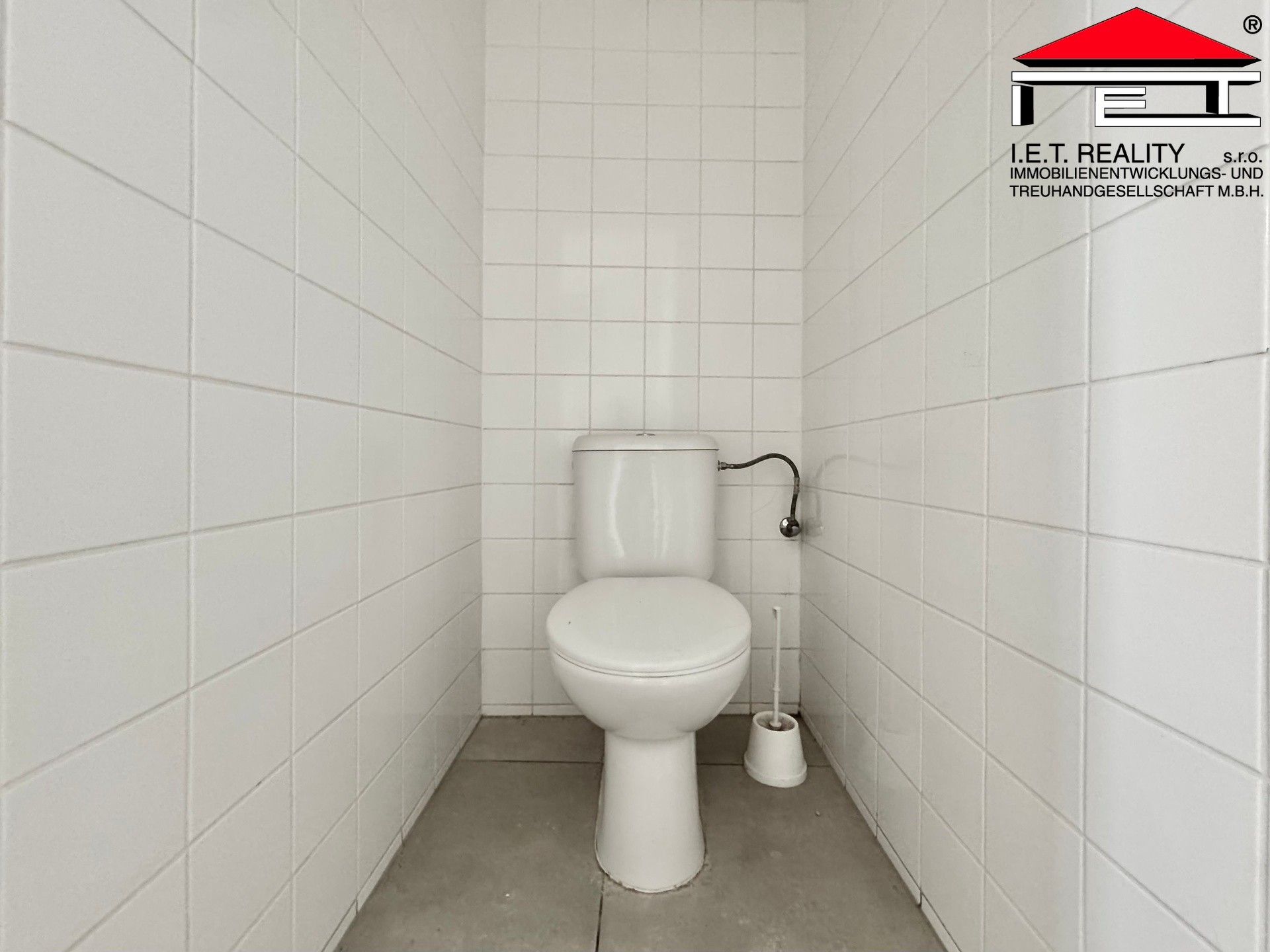 Pronájem komerčního prostoru 260 m² - foto 9