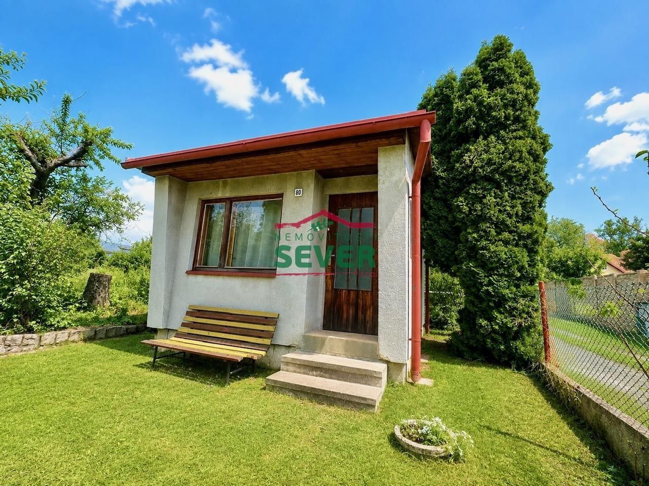 Prodej pozemku 403 m² - foto 1