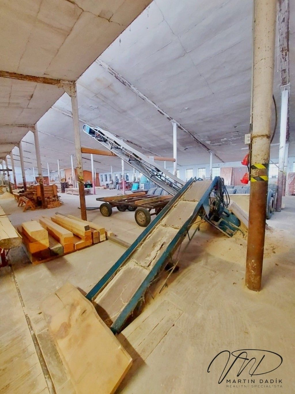 Pronájem komerčního prostoru 200 m² - foto 3