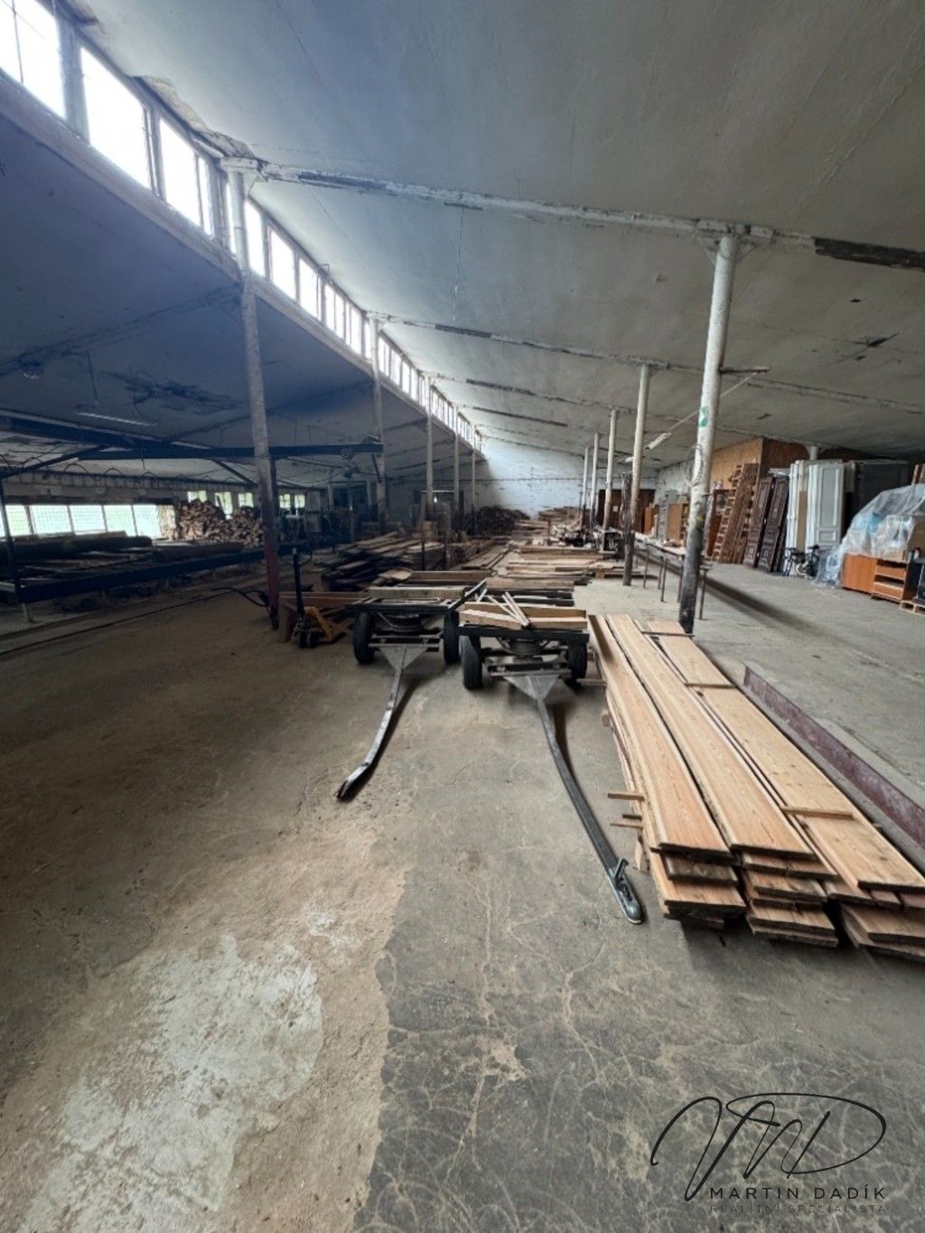 Pronájem komerčního prostoru 200 m² - foto 8