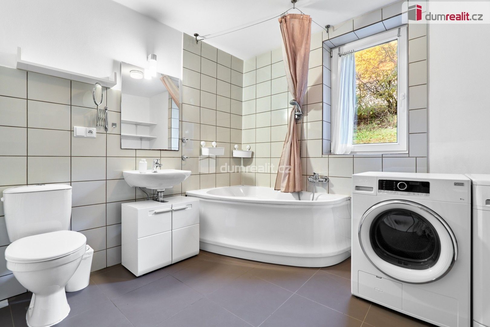 Prodej komerčního prostoru 1526 m² - foto 17