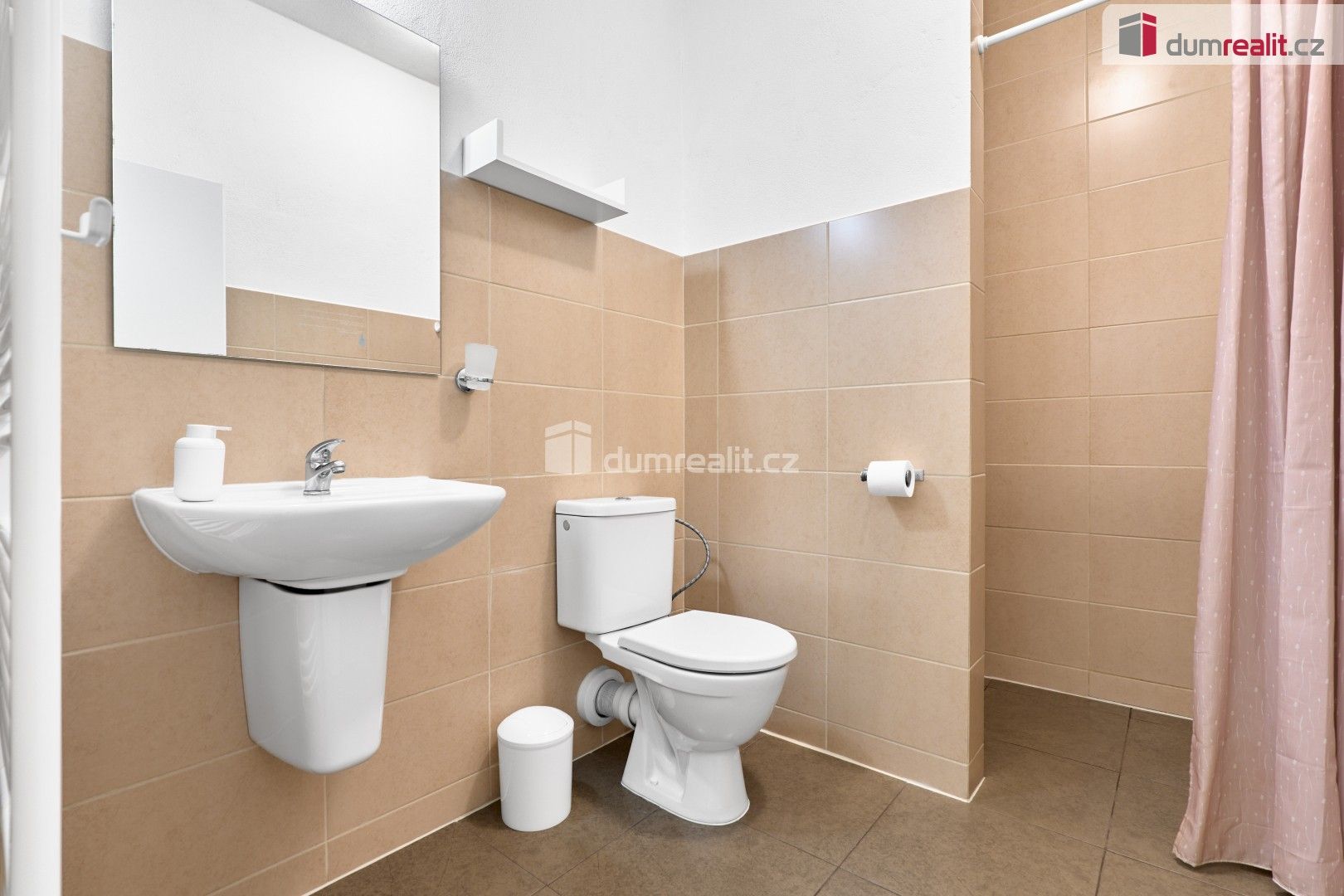 Prodej komerčního prostoru 1526 m² - foto 24