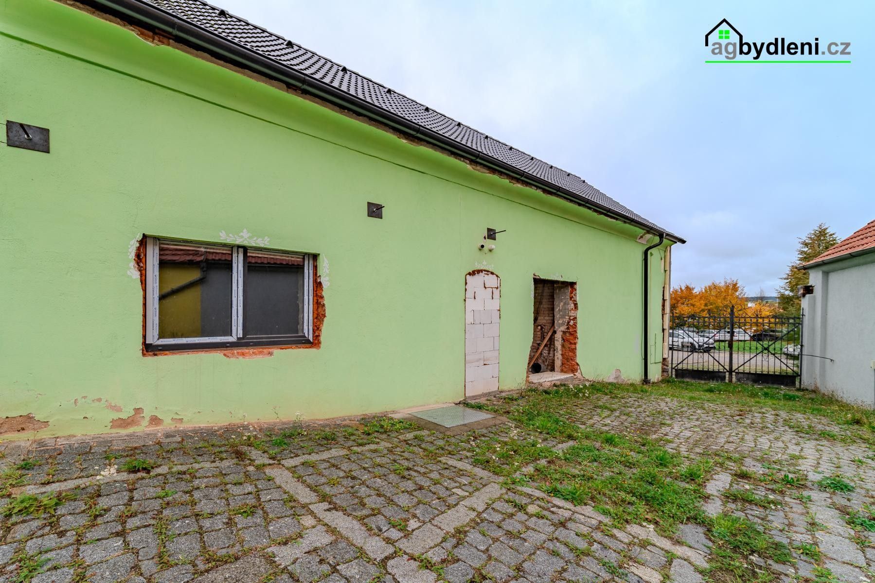 Prodej nemovitosti 305 m² - foto 22