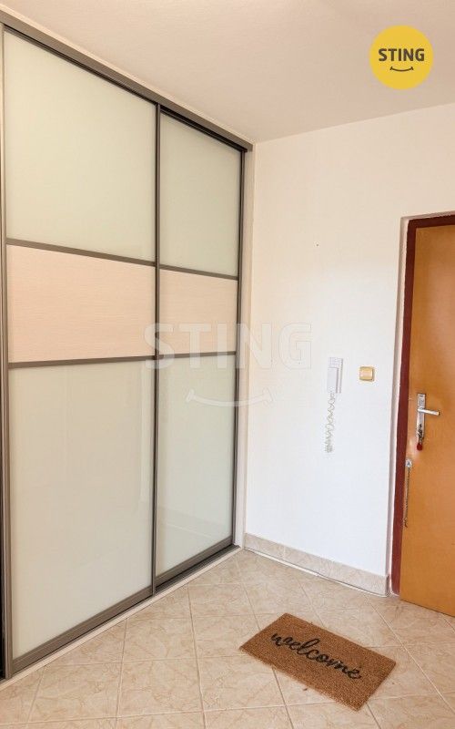 Pronájem bytu 3+1 68 m² - foto 4
