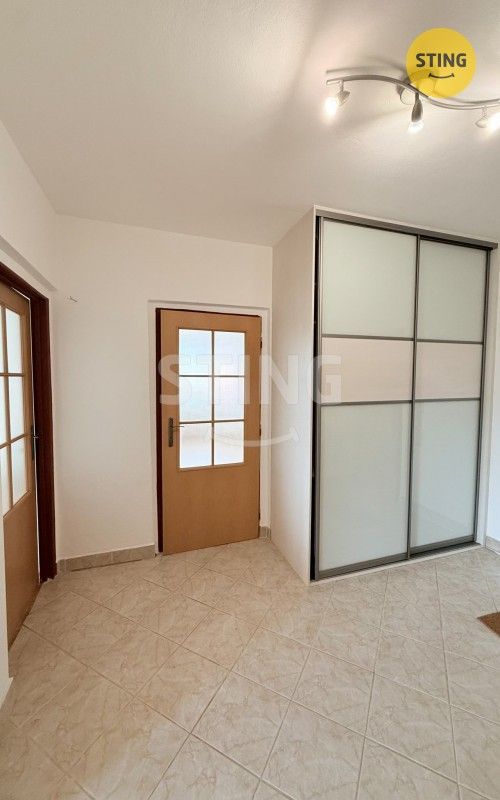 Pronájem bytu 3+1 68 m² - foto 6