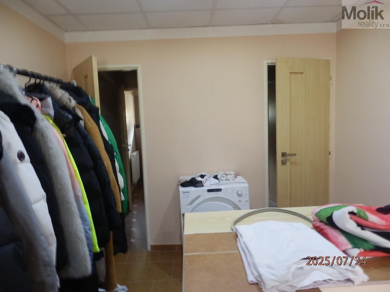 Prodej nemovitosti 1300 m² - foto 9