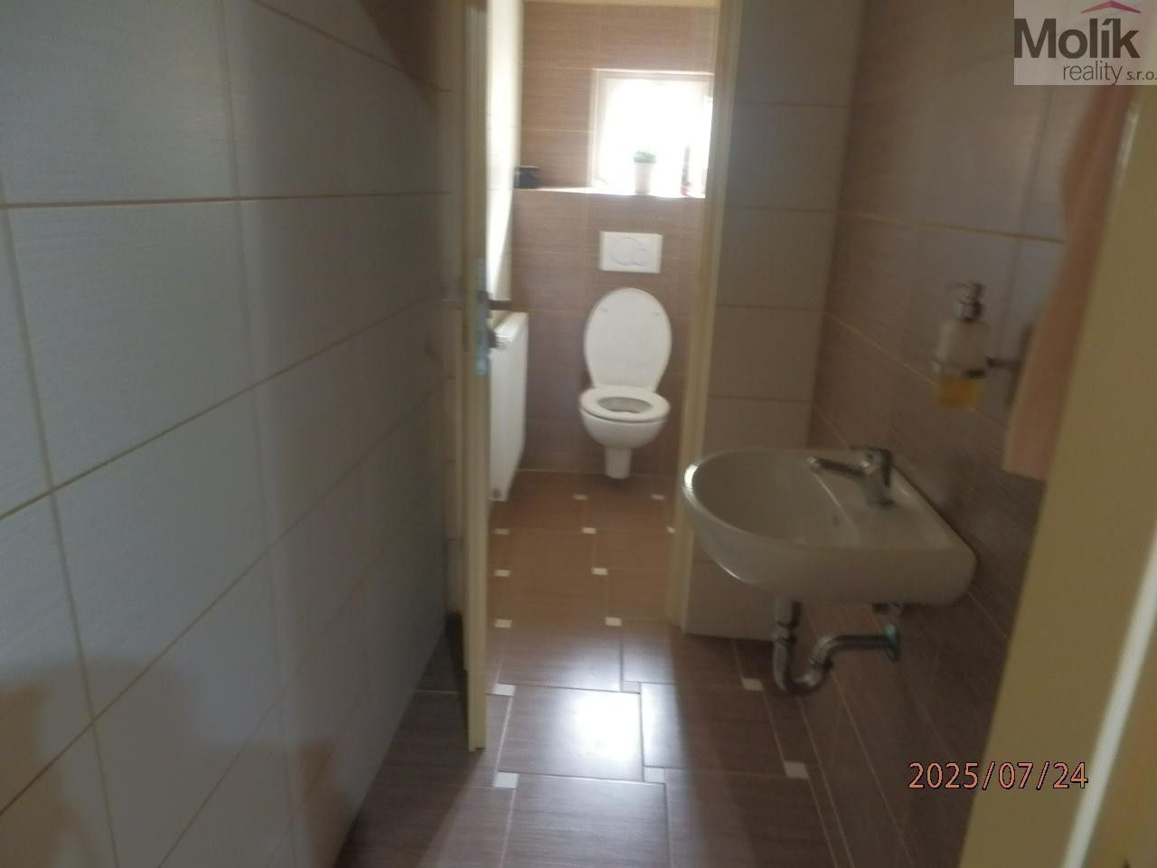 Prodej nemovitosti 1300 m² - foto 10