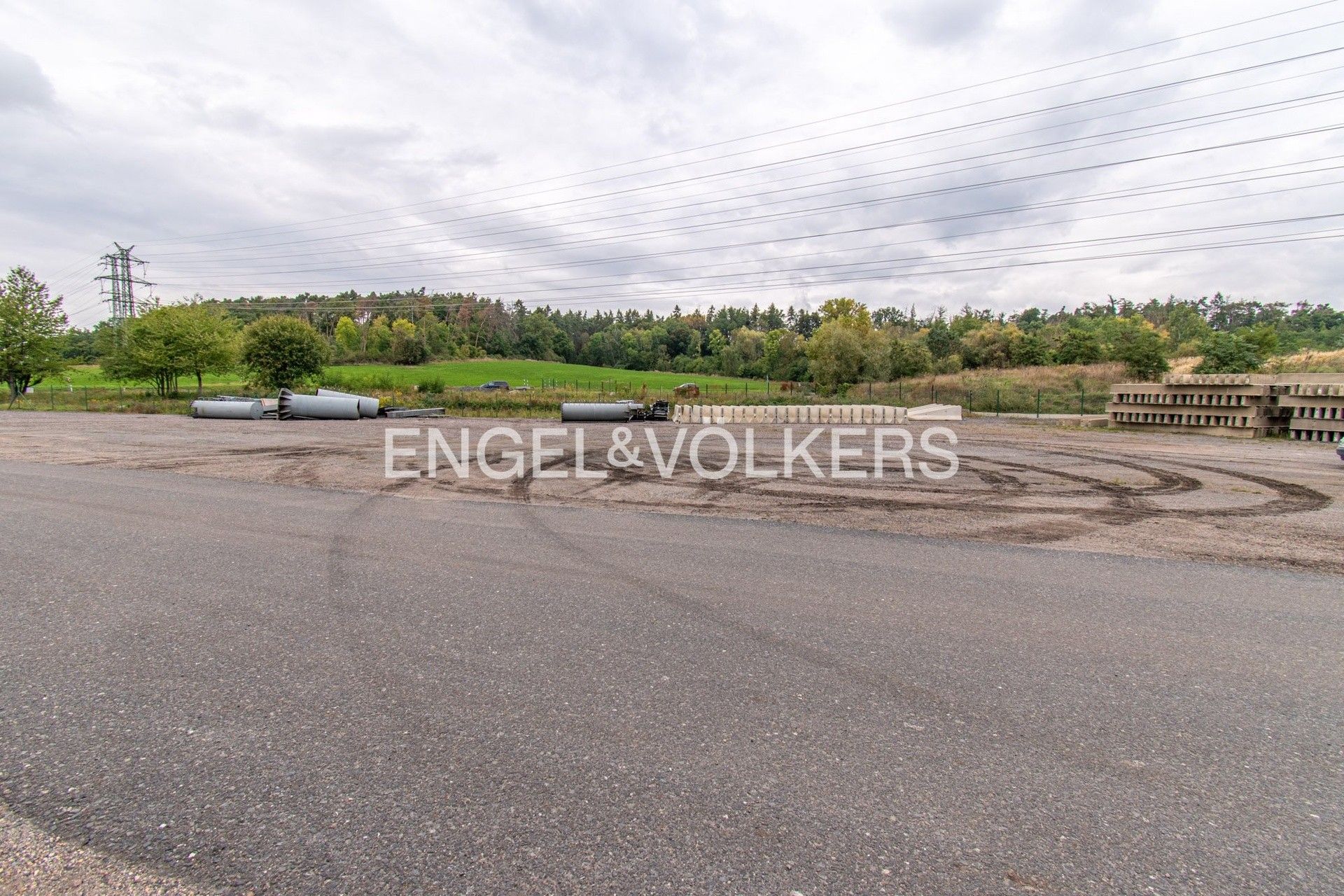 Pronájem pozemku 4050 m² - foto 4