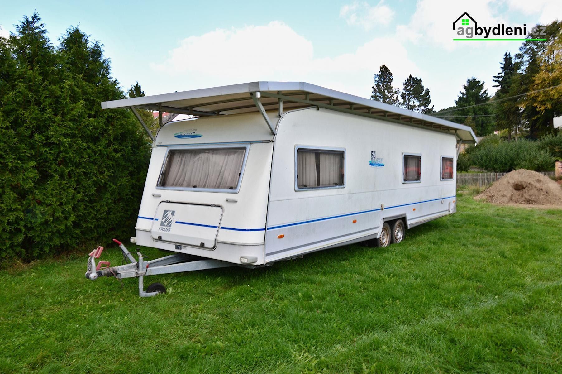 Pronájem pozemku 350 m² - foto 1