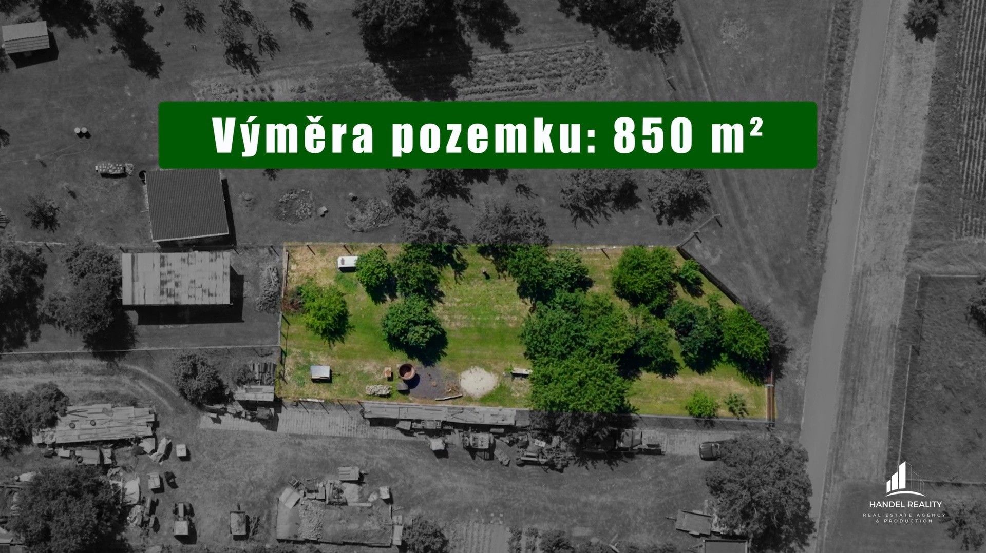 Prodej pozemku 850 m² - foto 1