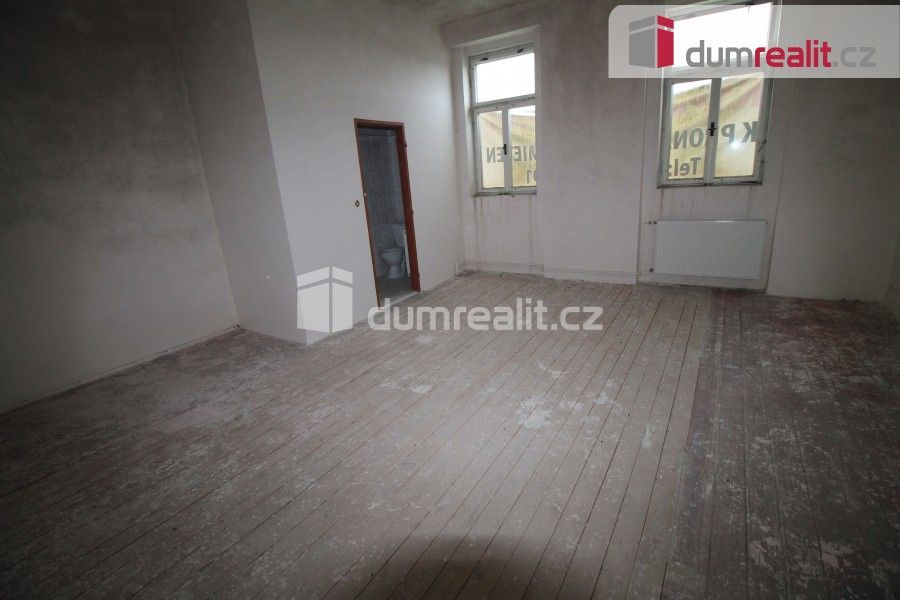 Prodej komerčního prostoru 2000 m² - foto 13
