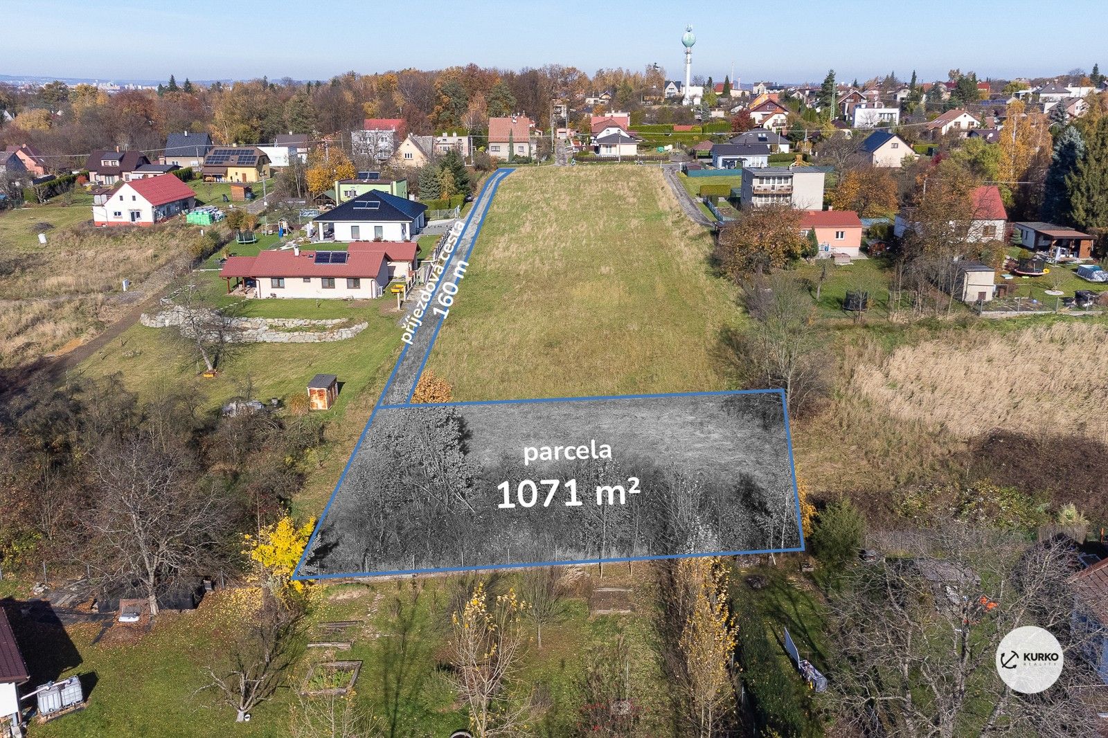 Prodej pozemku 1071 m² - foto 1