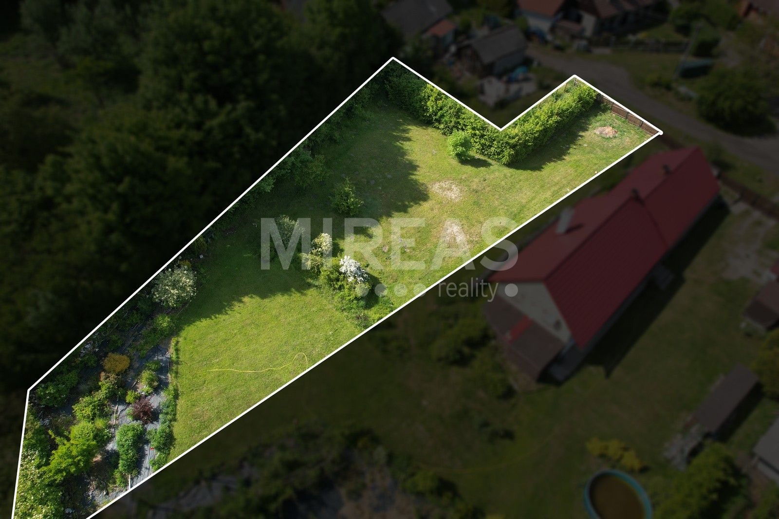 Prodej pozemku 963 m² - foto 2