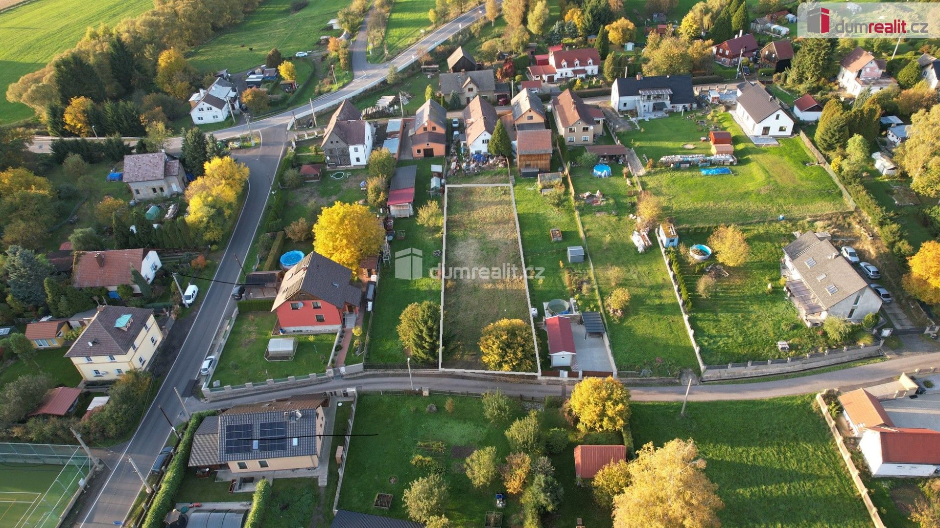 Prodej pozemku 917 m² - foto 1