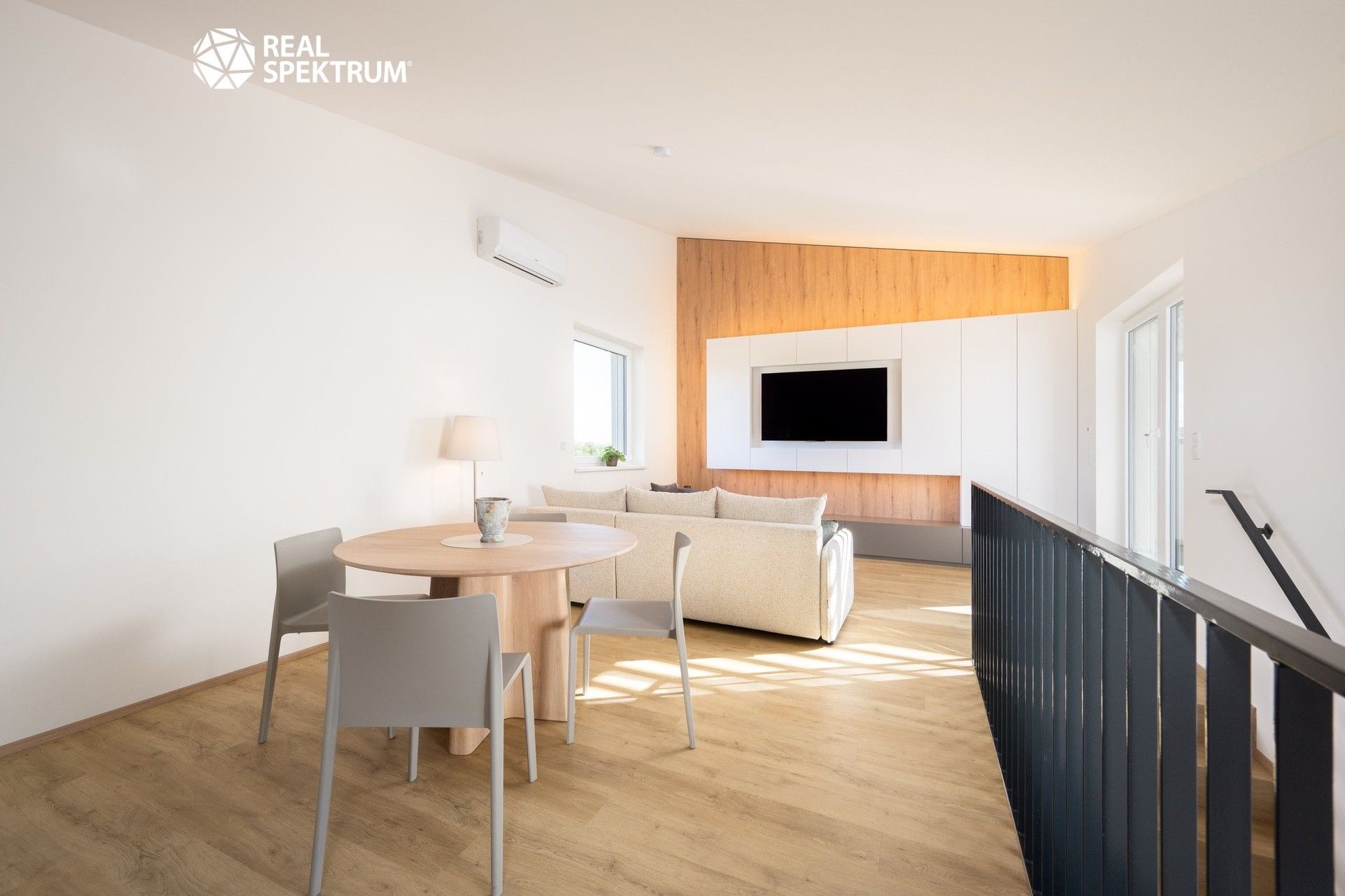 Prodej bytu 2+kk 66 m² - foto 3