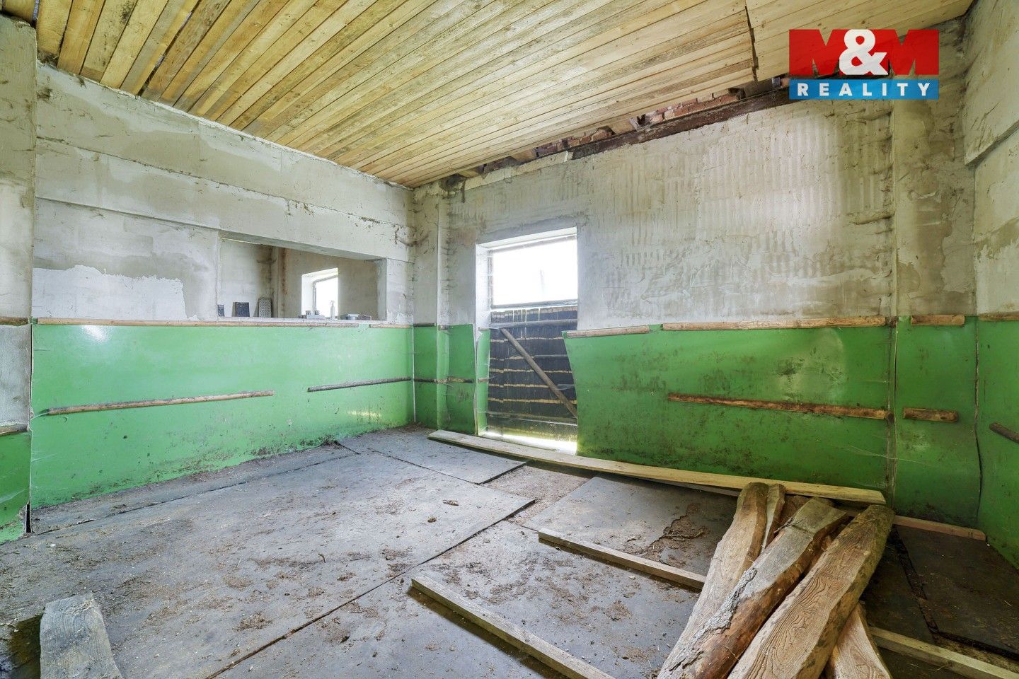 Prodej komerčního prostoru 240 m² - foto 12