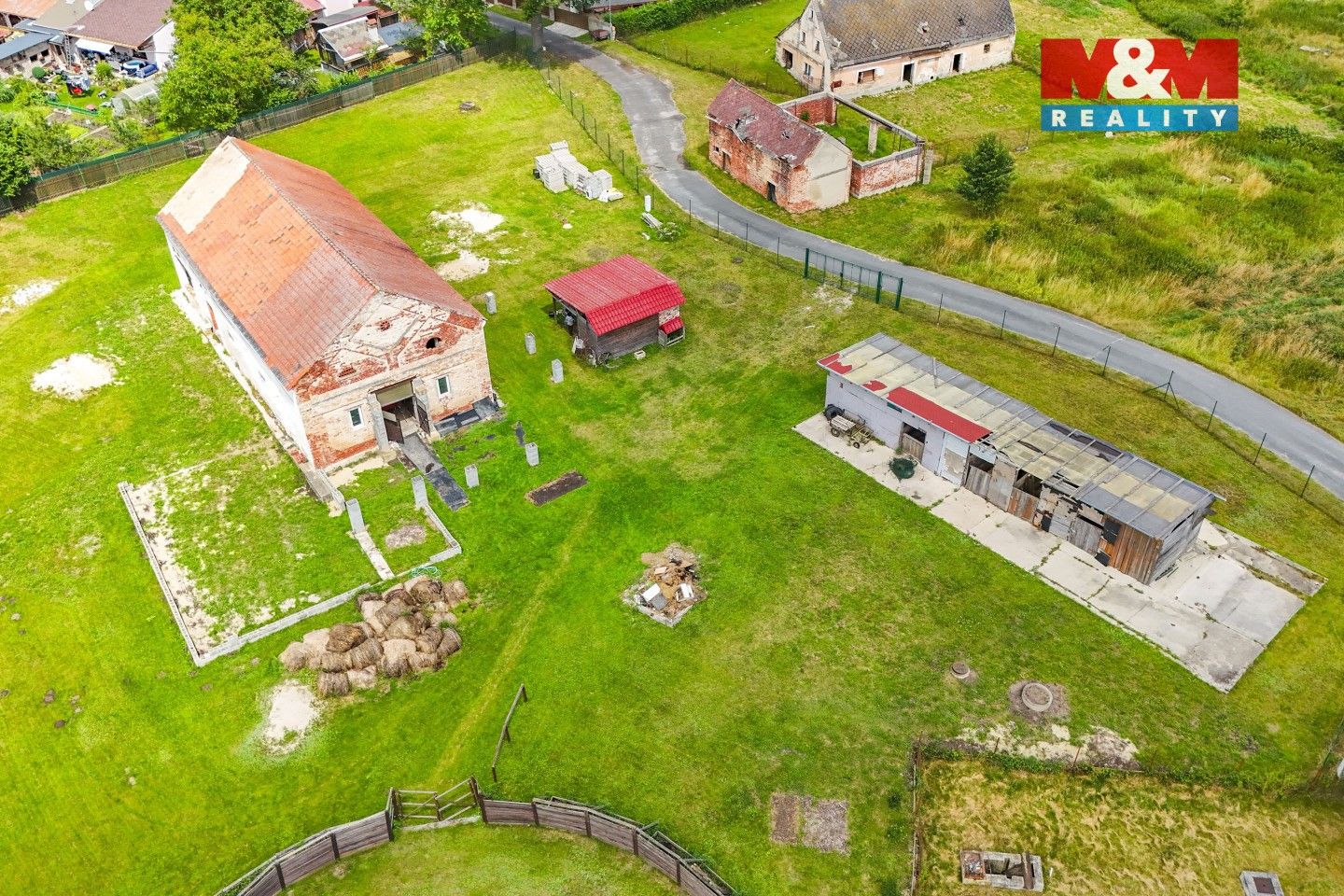 Prodej komerčního prostoru 240 m² - foto 28