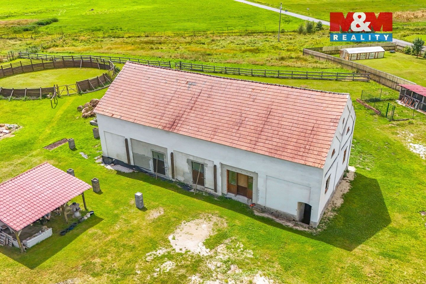 Prodej komerčního prostoru 240 m² - foto 36