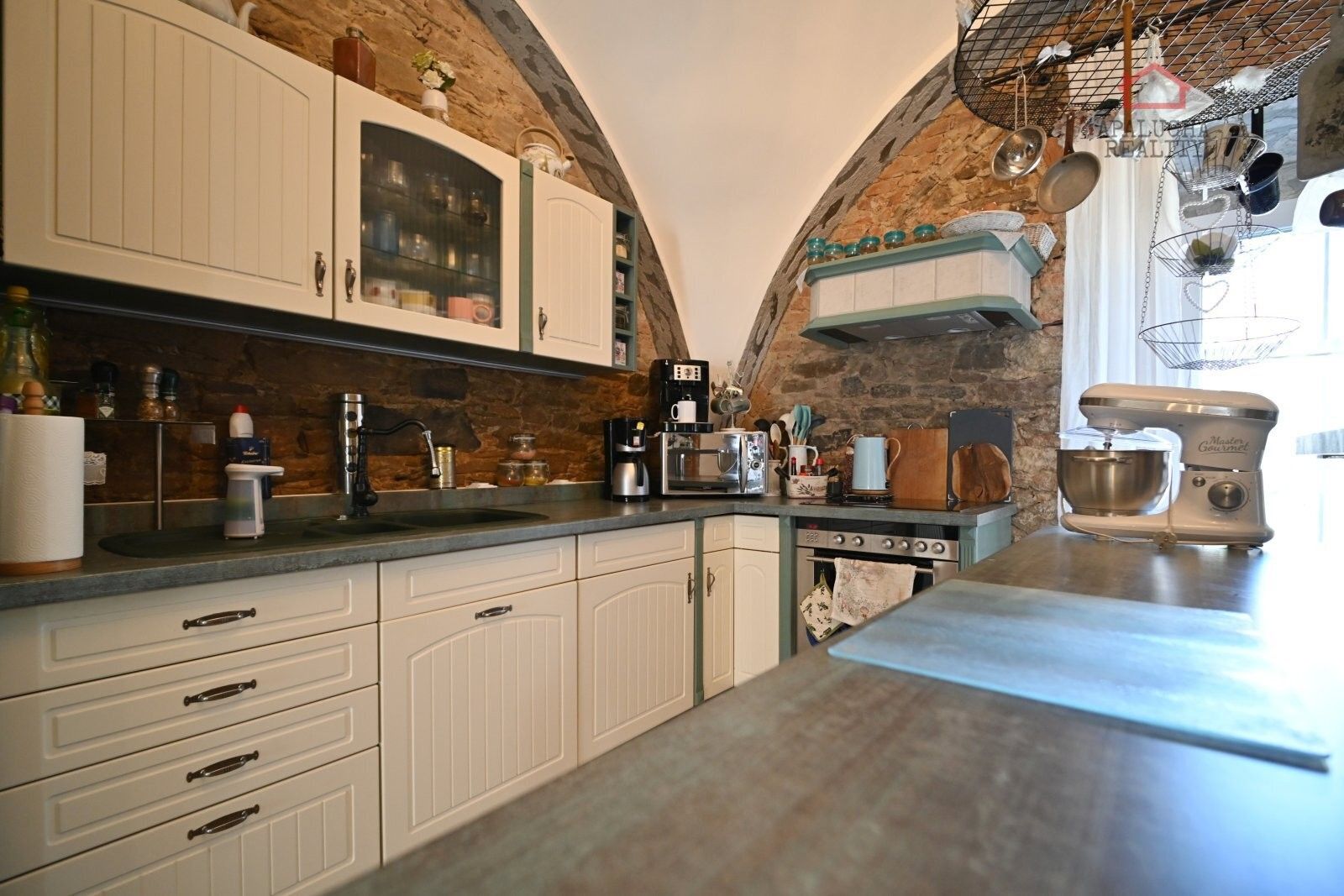 Prodej nemovitosti 189 m² - foto 10