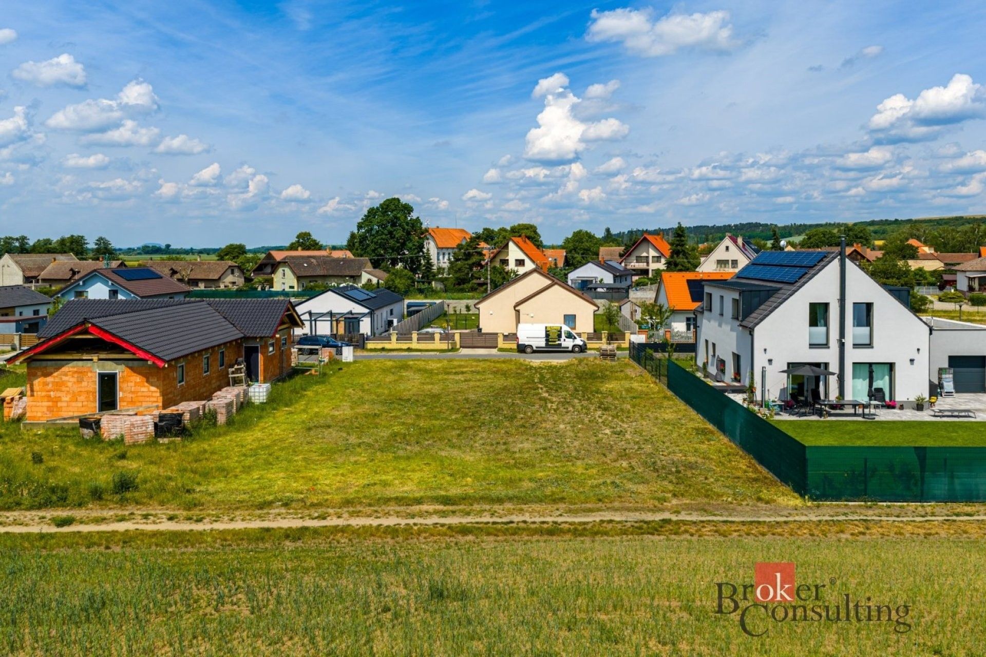 Prodej pozemku 827 m² - foto 1