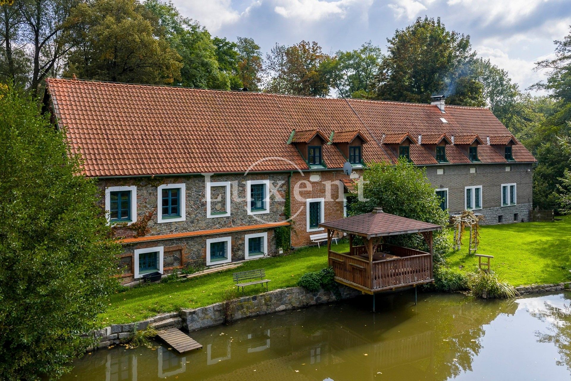 Prodej domu 1700 m² - foto 2