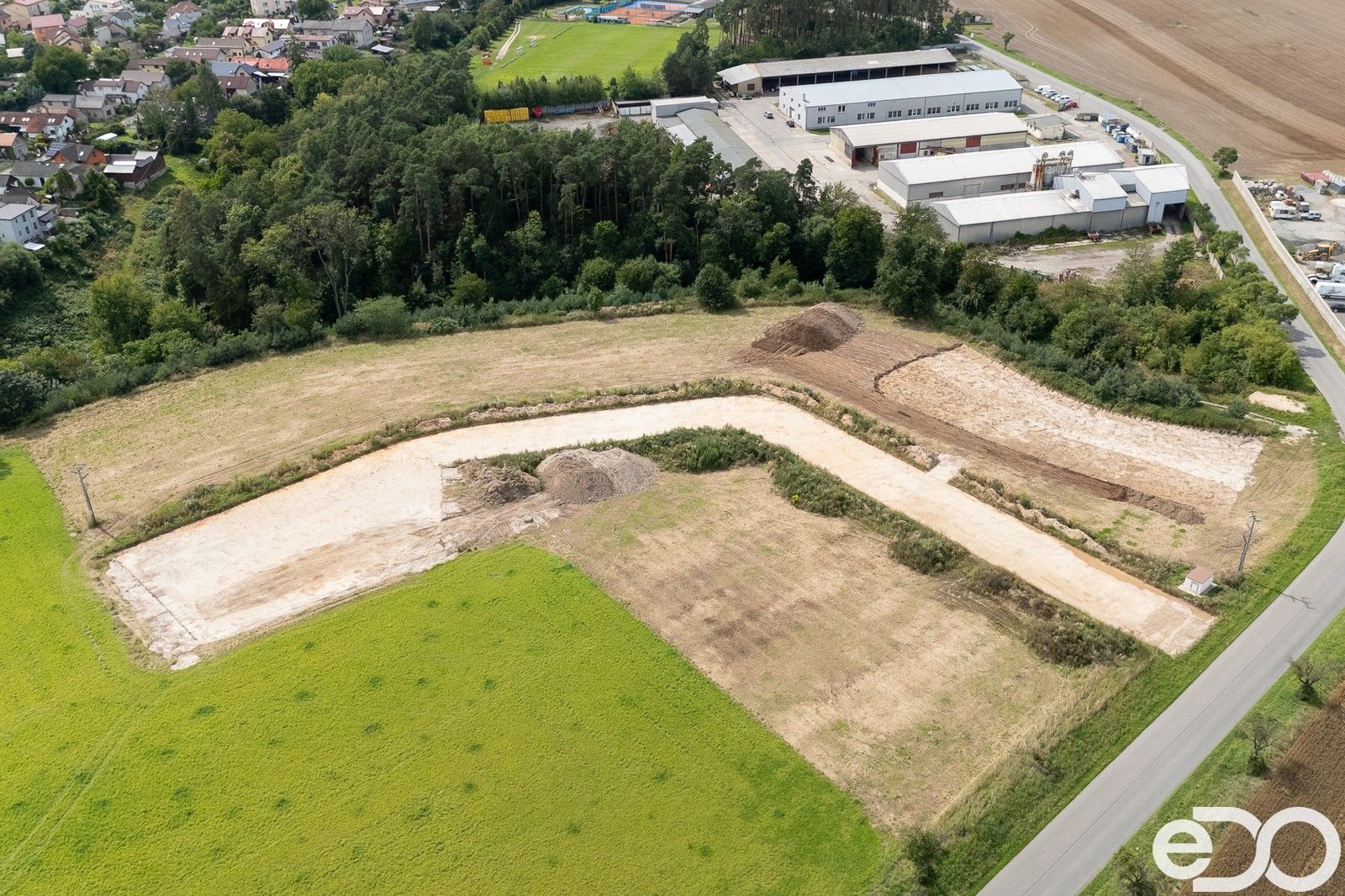 Prodej pozemku 773 m² - foto 2