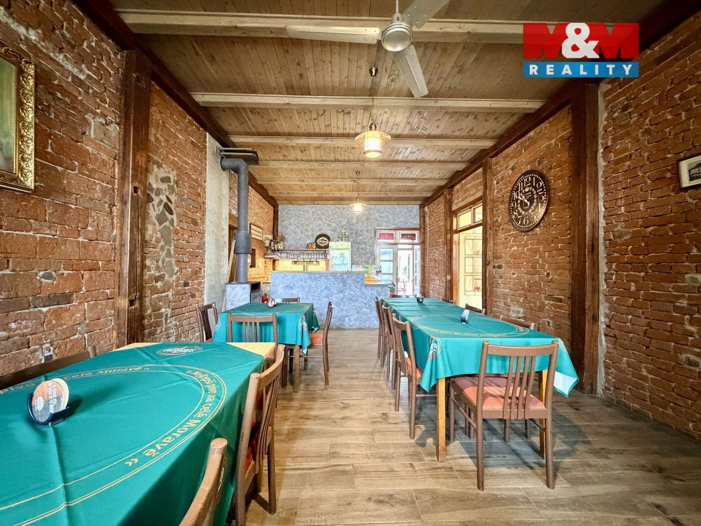 Prodej komerčního prostoru 380 m² - foto 4