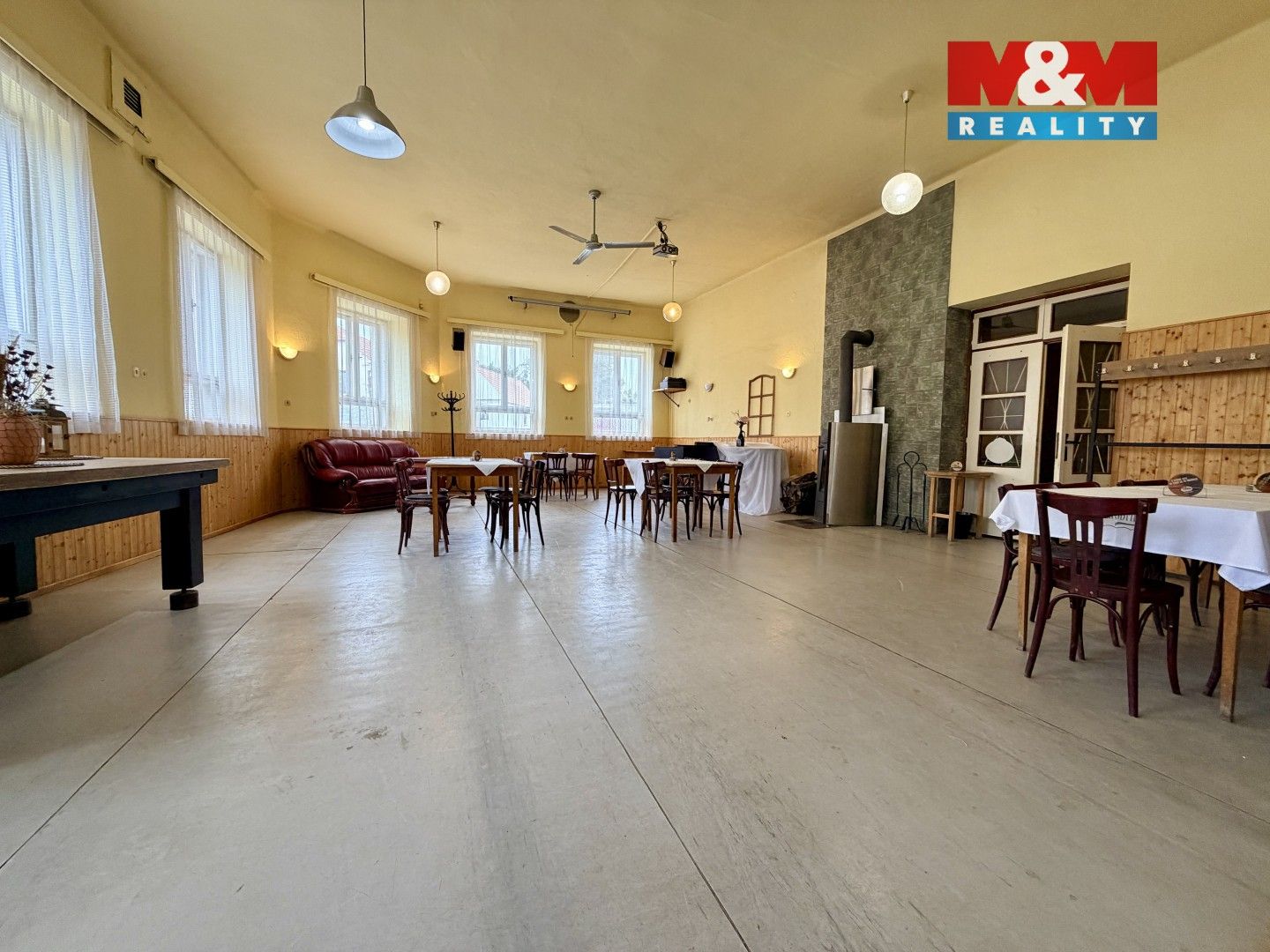 Prodej komerčního prostoru 380 m² - foto 7
