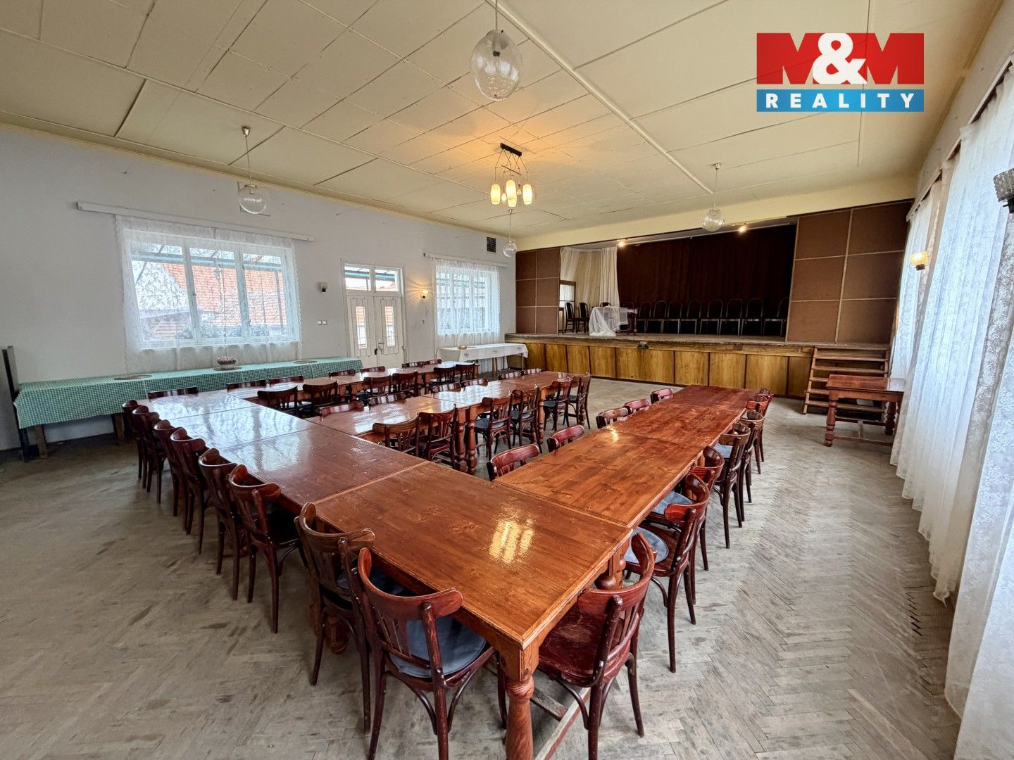 Prodej komerčního prostoru 380 m² - foto 10