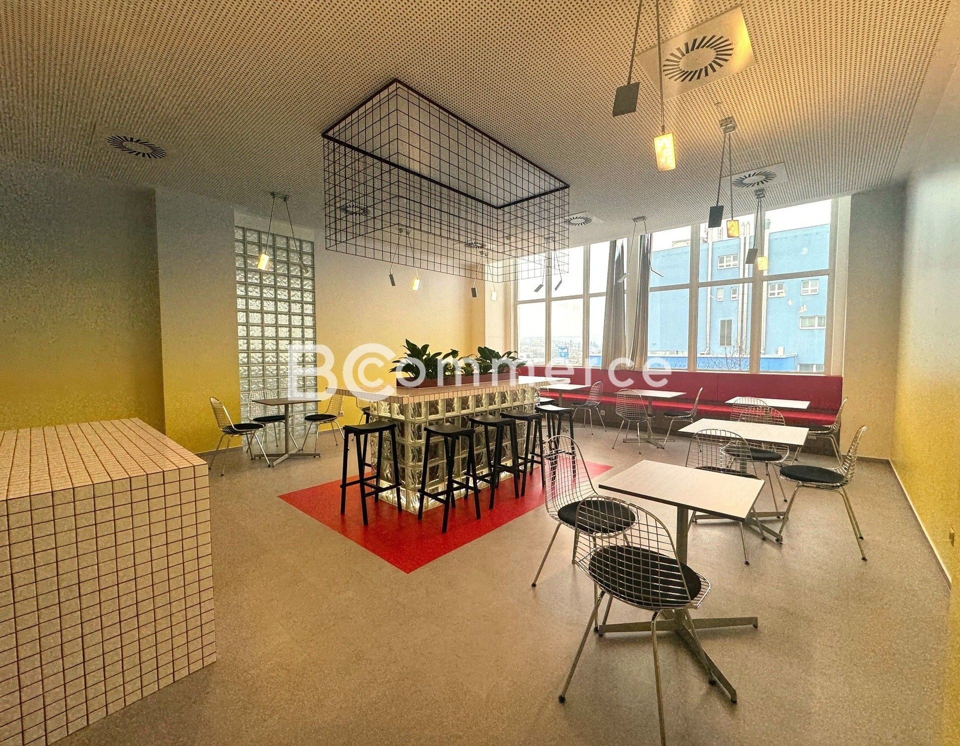 Pronájem komerčního prostoru 100 m² - foto 5