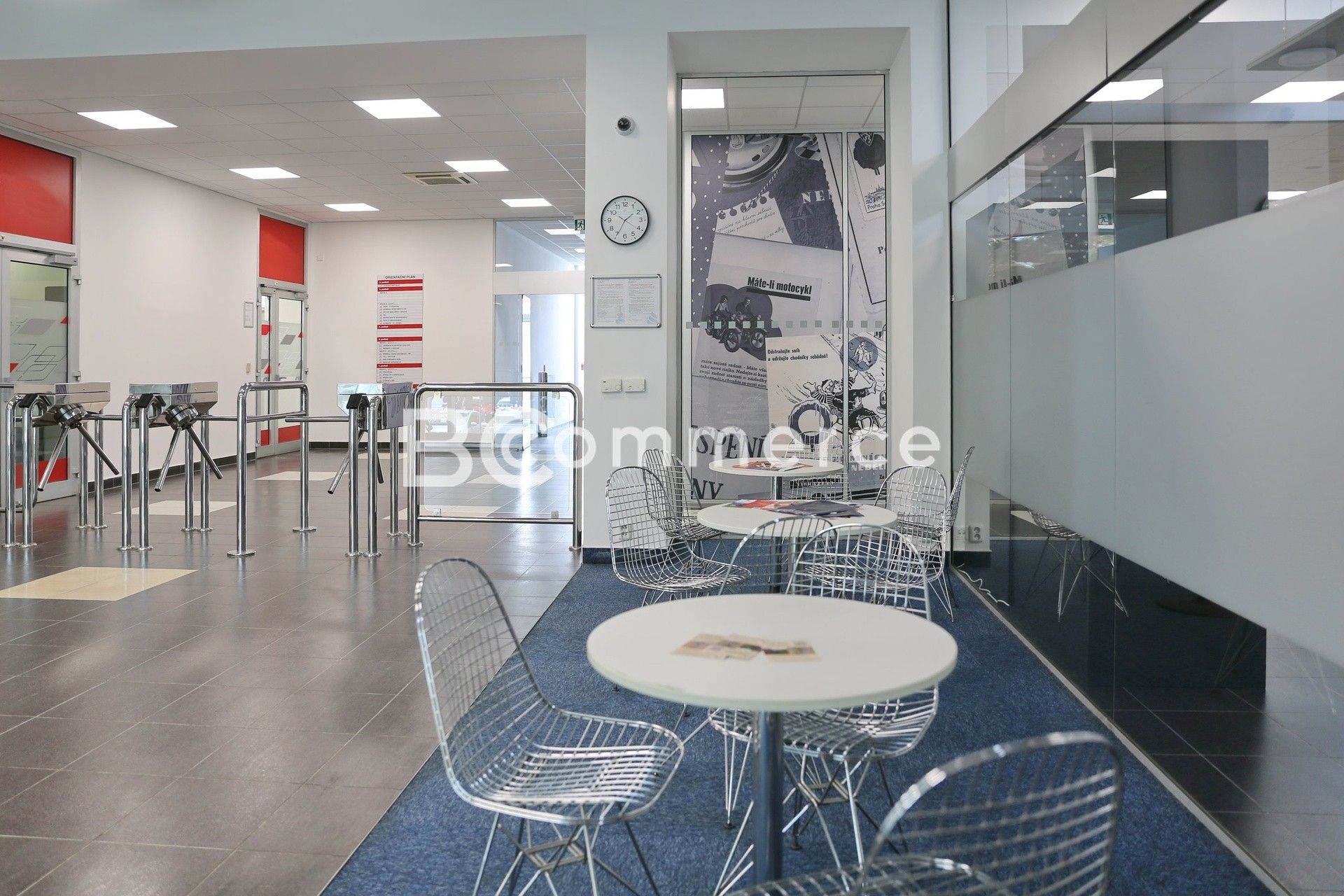 Pronájem komerčního prostoru 100 m² - foto 11