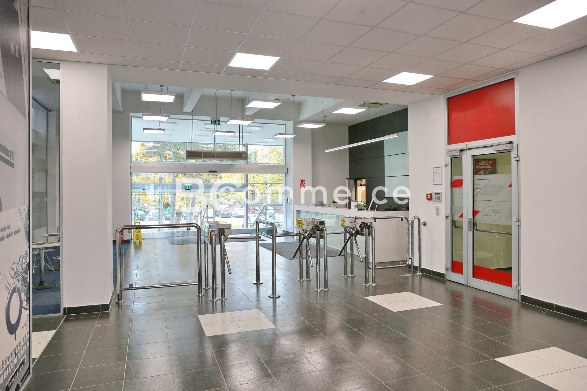 Pronájem komerčního prostoru 100 m² - foto 22