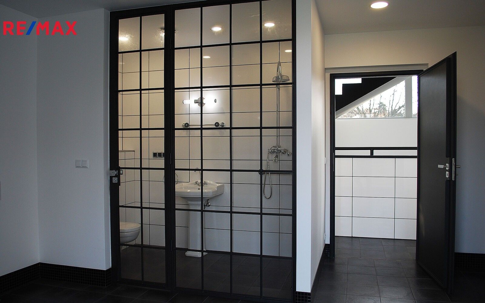 Prodej domu 323 m² - foto 9