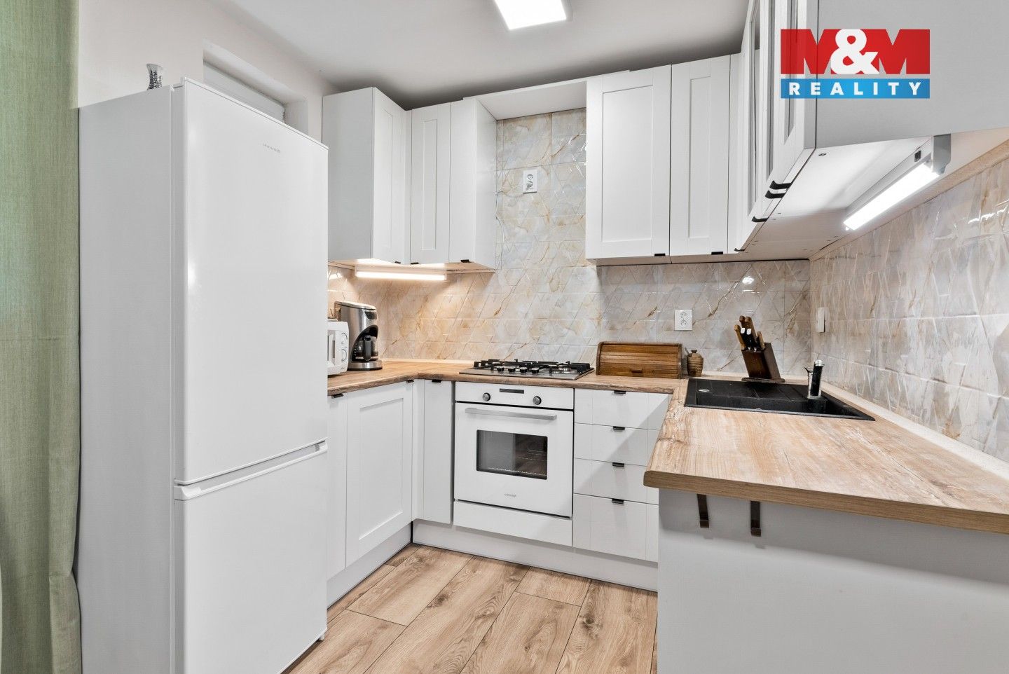 Prodej komerčního prostoru 905 m² - foto 5