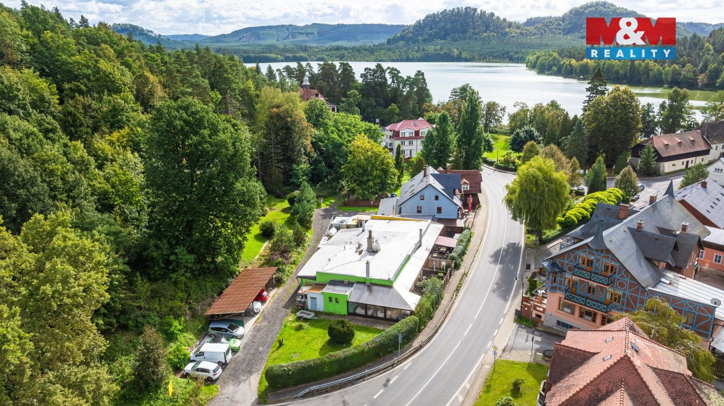 Prodej komerčního prostoru 905 m² - foto 1