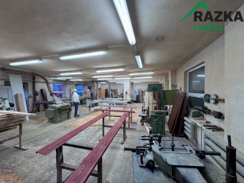 Pronájem komerčního prostoru 280 m² - foto 2