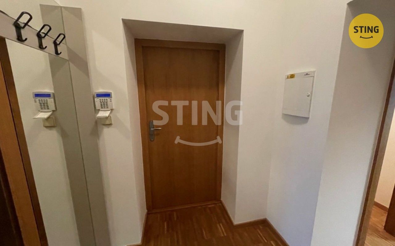 Pronájem komerčního prostoru 42 m² - foto 8