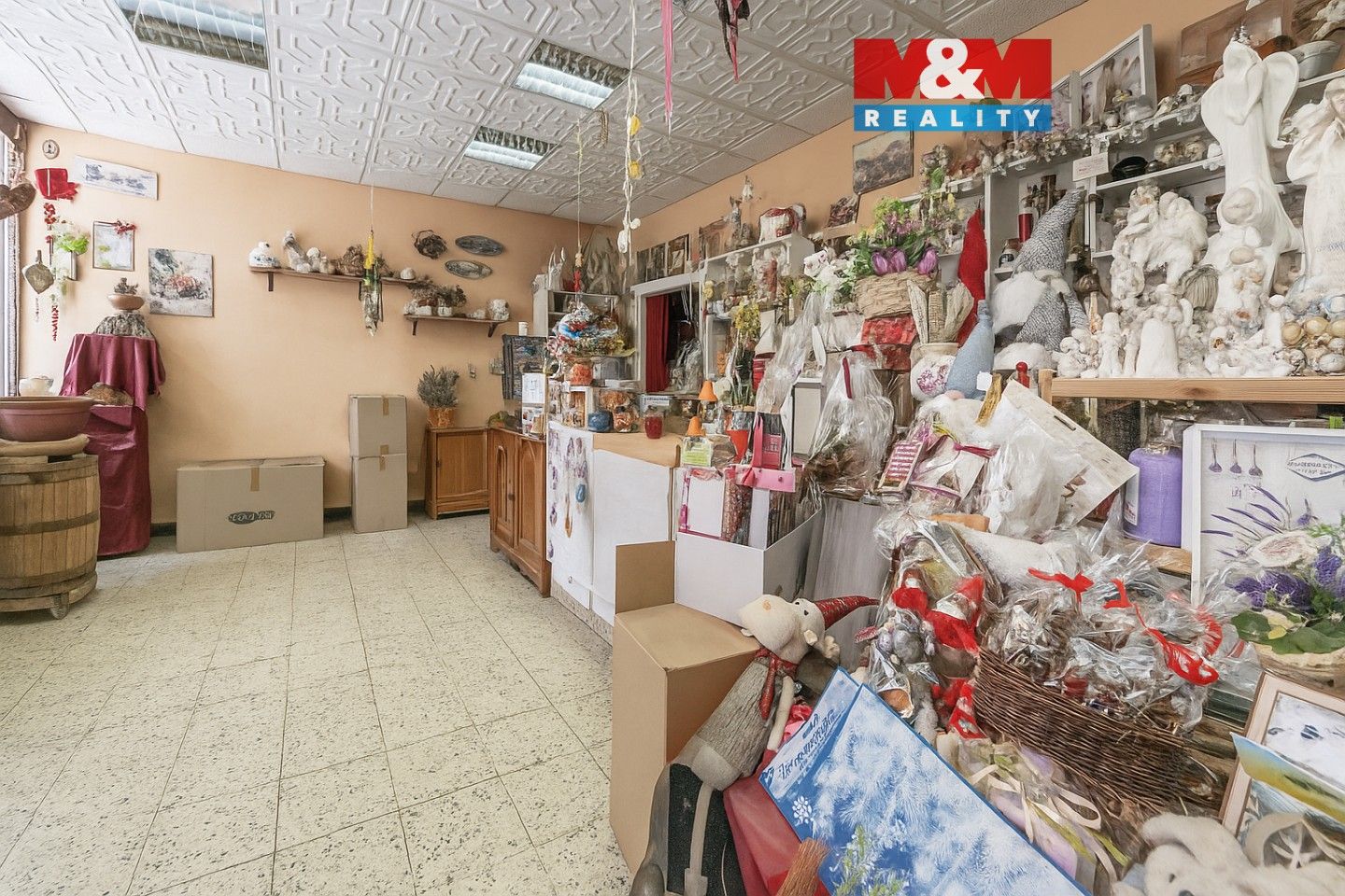 Prodej komerčního prostoru 51 m² - foto 1