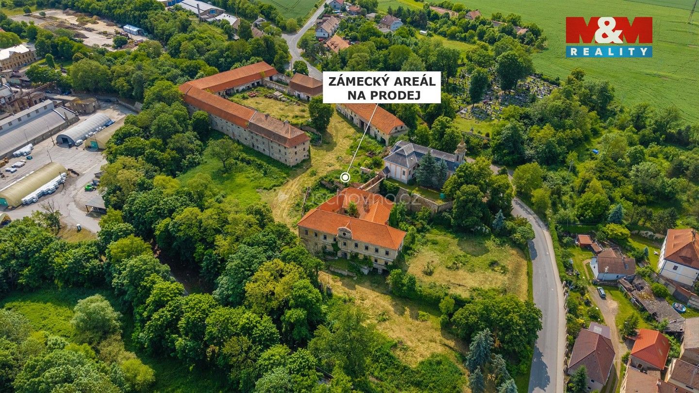 Prodej nemovitosti 5000 m² - foto 3