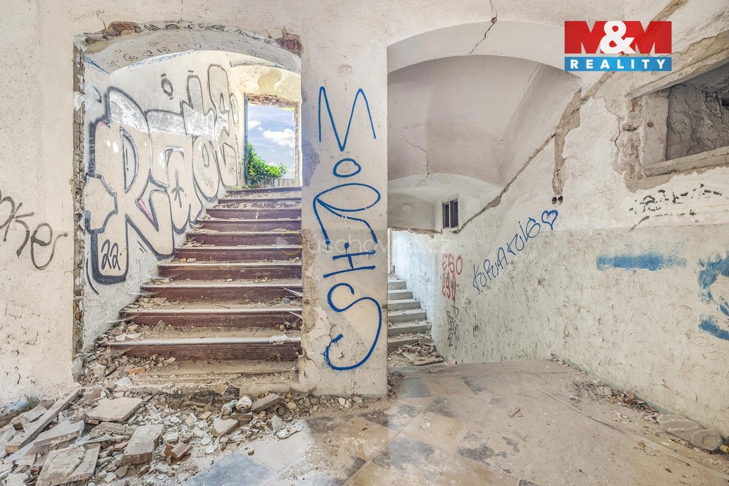 Prodej nemovitosti 5000 m² - foto 9