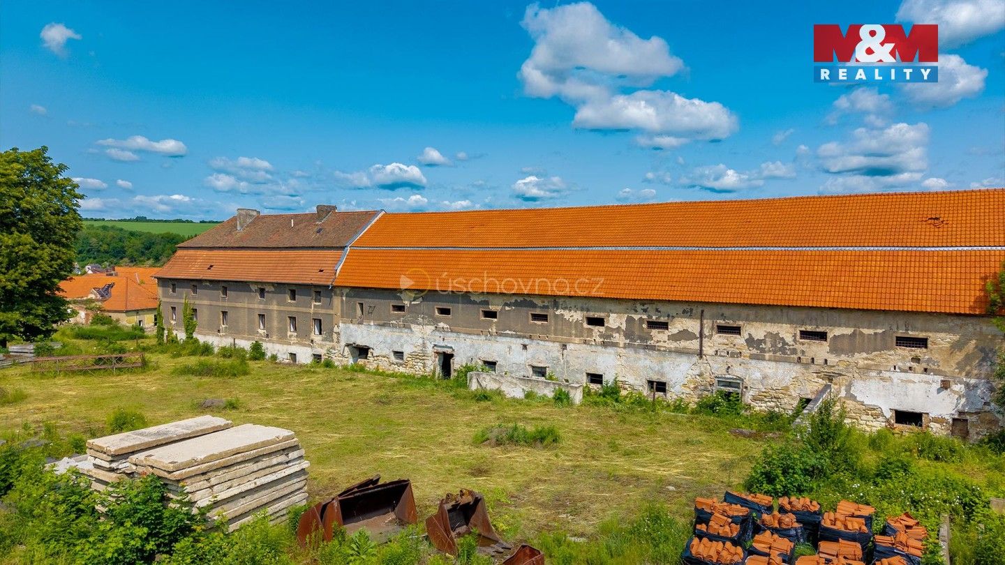 Prodej nemovitosti 5000 m² - foto 26