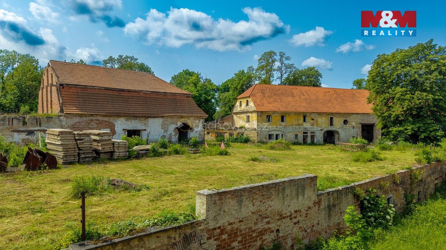 Prodej nemovitosti 5000 m² - foto 41