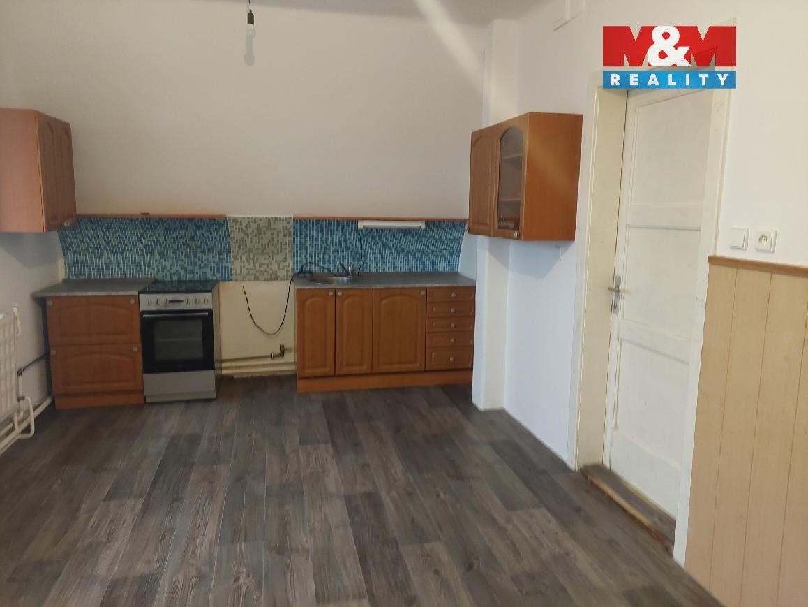 Pronájem bytu 3+1 106 m² - foto 2
