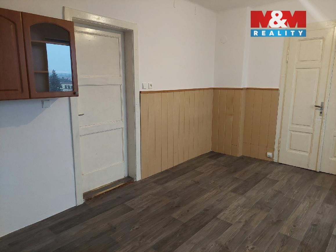 Pronájem bytu 3+1 106 m² - foto 4