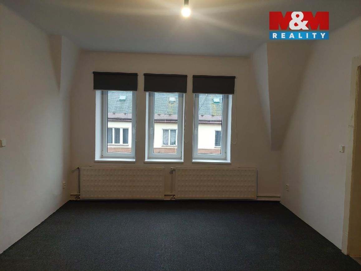 Pronájem bytu 3+1 106 m² - foto 7